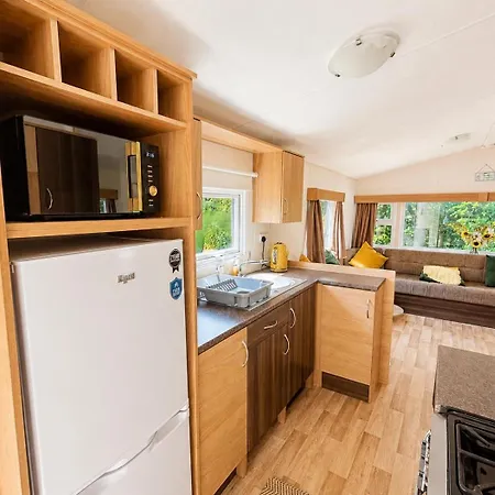 Tatil Evi Cosy Dog-friendly Caravan At Bowland Fell In Yorkshire Ref 93022s